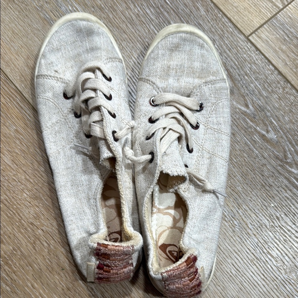 Casual Cream Canvas Sneakers